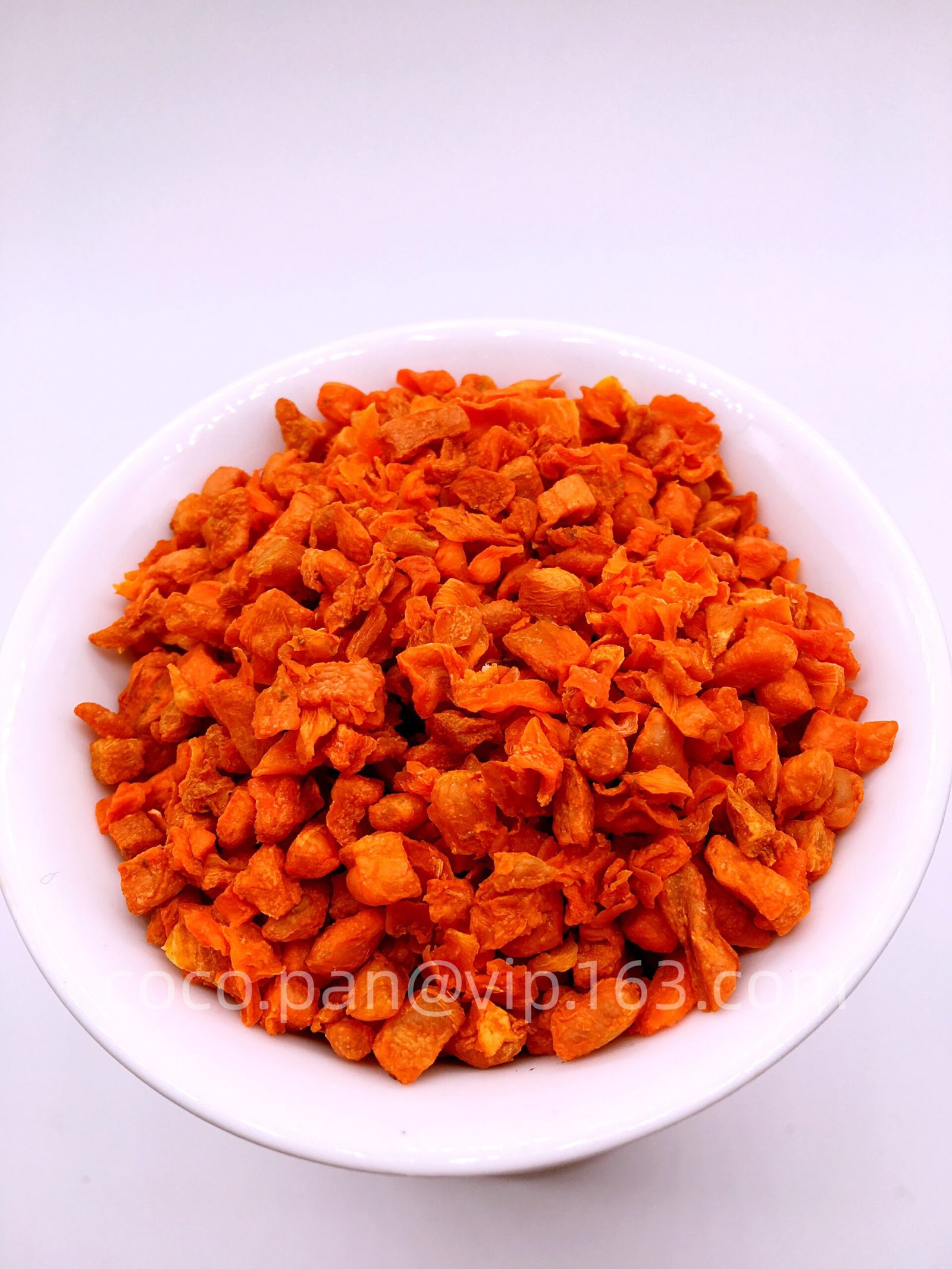 Puffed carrot cubes - Image 2
