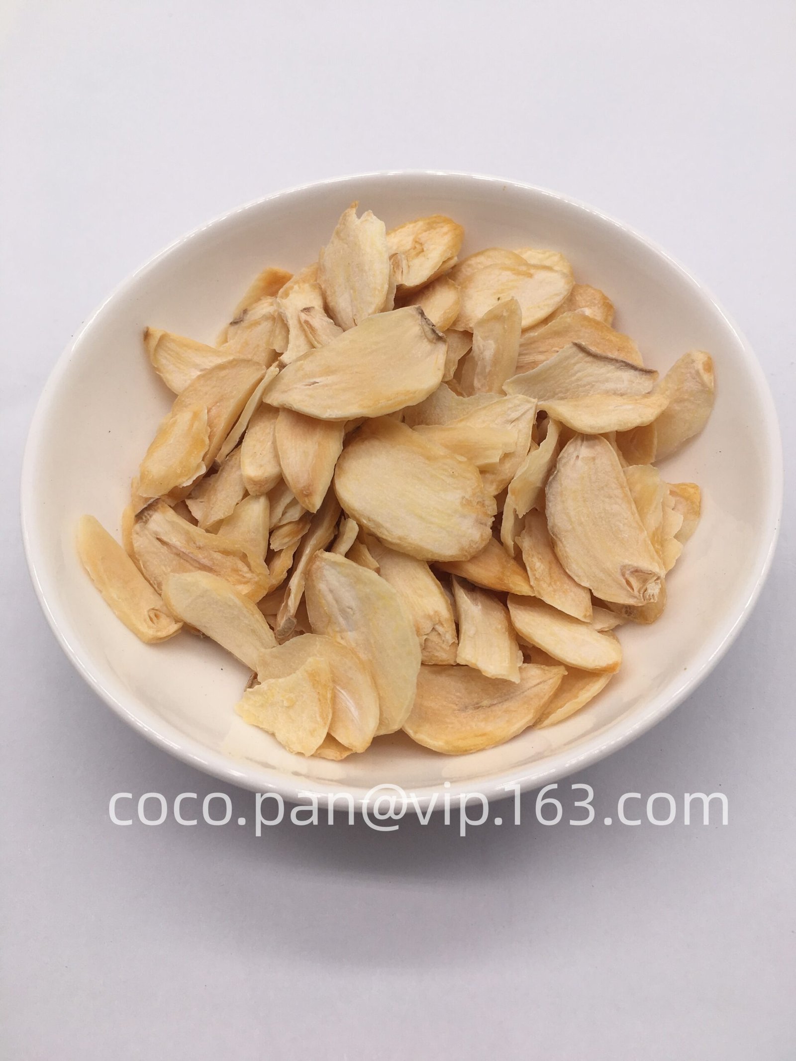 Dried garlic flake without skin