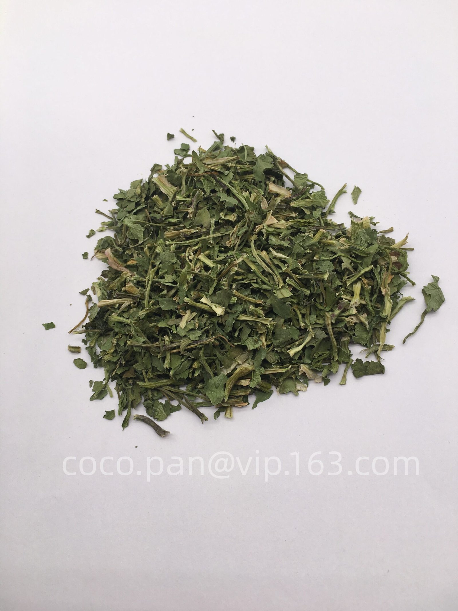 dried Coriander flakes